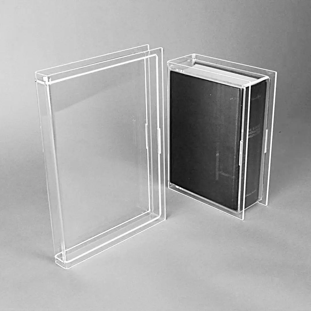 Boite transparente pour livre sur mesure