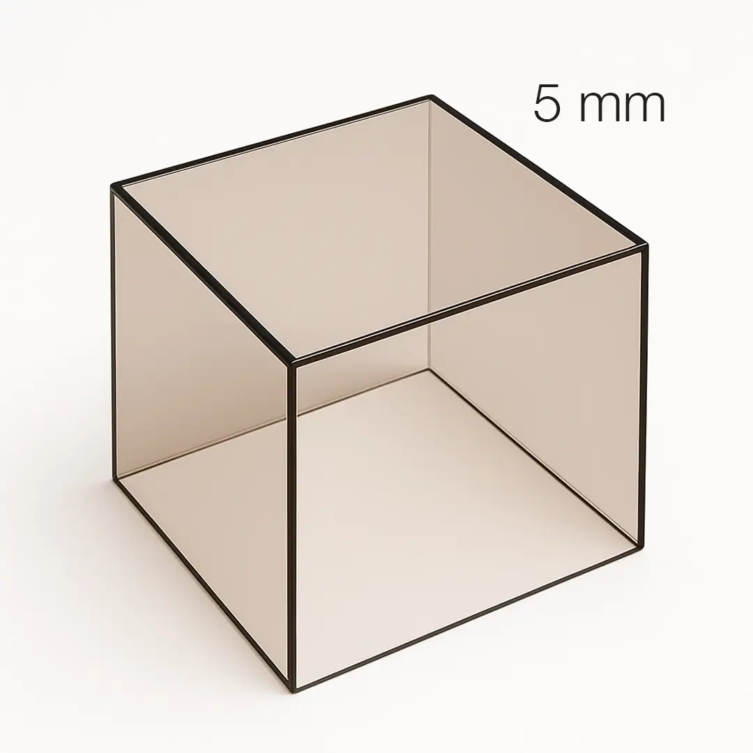 Capot Fumé Marron Clair Transparent Étanche sur Mesure en Plexiglas 5 mm