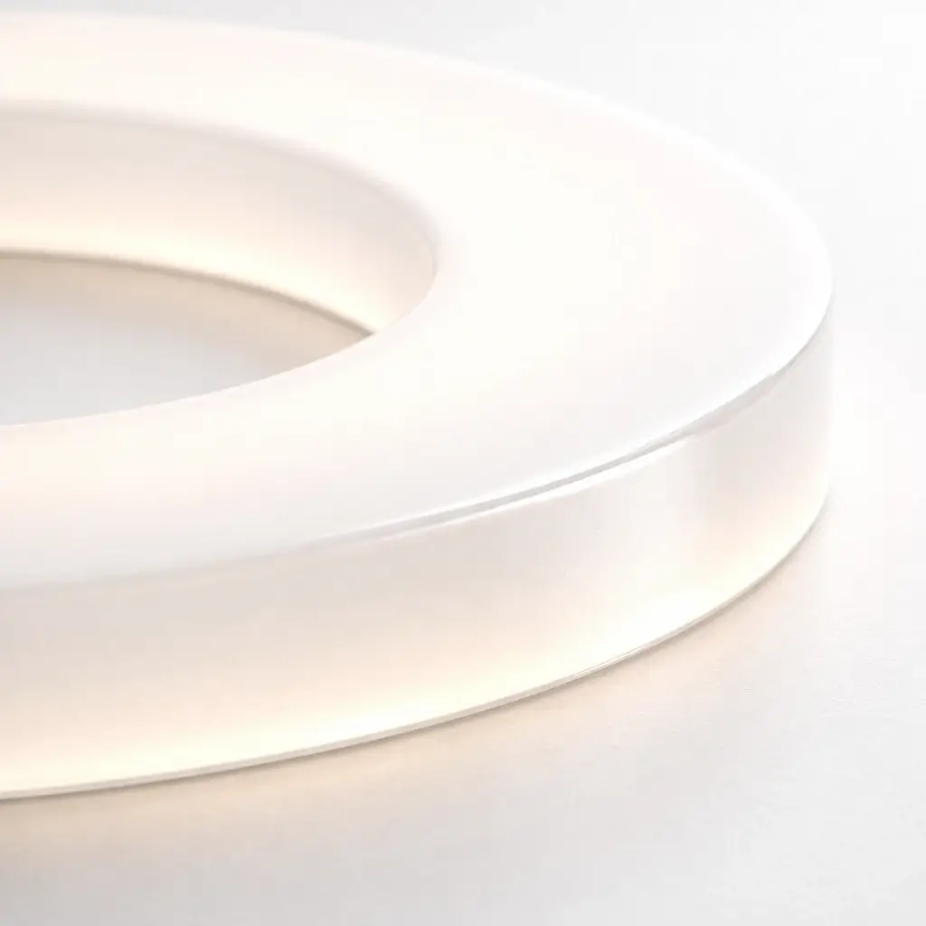 Anneau Plexiglass Blanc Diffusant 10 mm sur mesure (Opale 40%) 3 Anneau Plexiglass Blanc Diffusant 10 mm zoom tranche