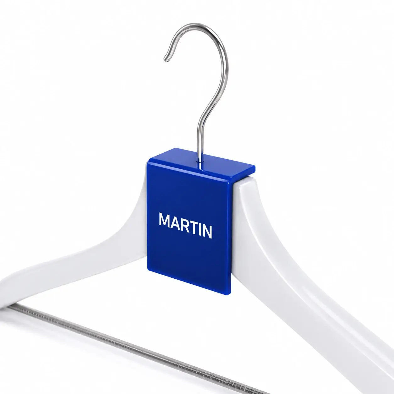 Porte nom plexiglass personnalisé bleu pour cintre