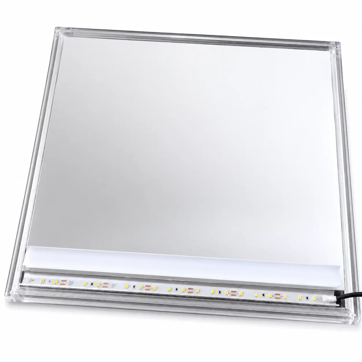 Kit éclairage LED sur mesure pour vitrine et socle en plexiglass transparent