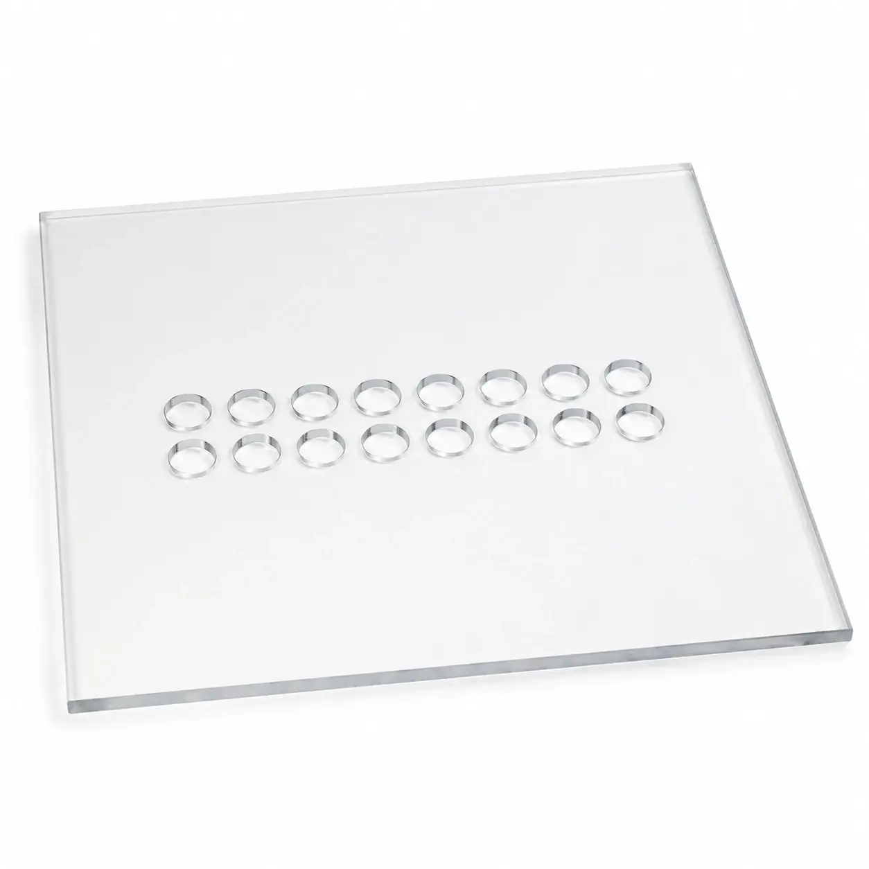 Plaque polycarbonate compact fraisée avec 16 logements circulaires Ø26 mm